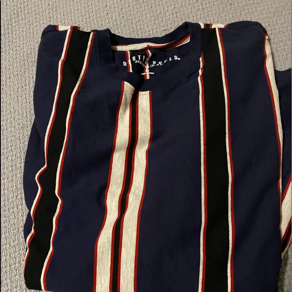 Long sleeve shirt, it’s brand new.